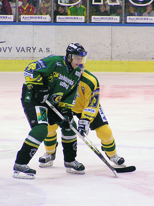 http://www.hokejkv.cz/foto_kva/2007_3_VSE/060912_vsetin_11.jpg http://www.hokejkv.cz/foto_kva/2007_3_VSE/060912_vsetin_11.jpg